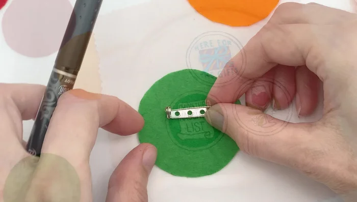 Make two small slits in the back felt for the pin clasp and hinge (vertical and horizontal).