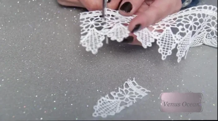 Shape the lace strips into your desired earring shapes.