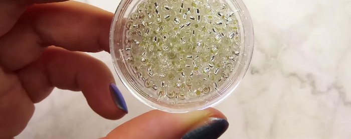 Create a second flower, adding 5 beads then an optional divider bead.