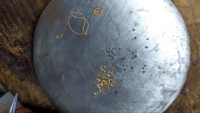 Shaping the wire into the desired design