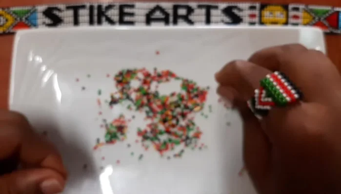 Repeat Step 5 until the anklet reaches the desired length (8 inches).