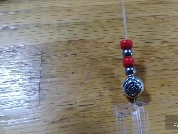 Continue beading until you reach the desired length.