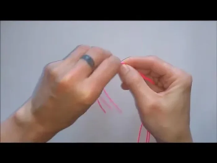 Arrange cards on the board: shortest in the center, longest on the outside. Clip the shortest to the bottom.