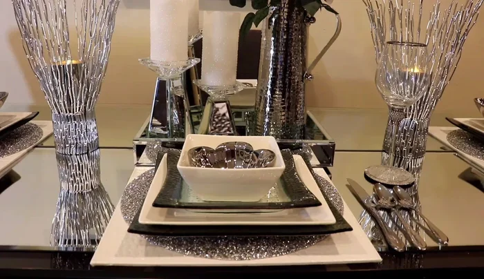 Use the rhinestone butterfly brooches and flatbacks to decorate the rose bouquet.