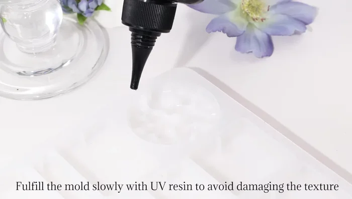 Fully cure the resin with UV light (this may take a while).