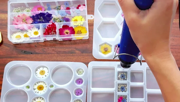 Cure third layer: Cure with UV lamps (5 minutes per lamp).