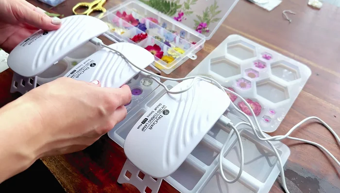 Cure final layer: Cure with UV lamps (10 minutes per lamp).