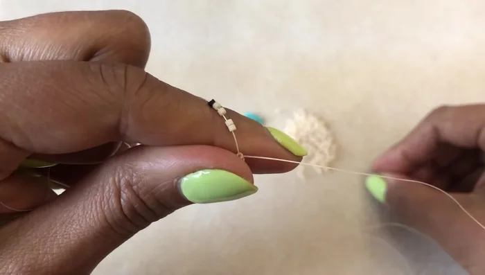 Complete 16 rows using the even count Peyote stitch.