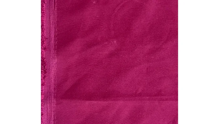 Cut out eight circles from Ankara fabric. If you don't have a circular object, cut out a 4x4 inch square and follow the folding and cutting method shown in the video.