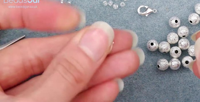 Add 3 seed beads to the end.