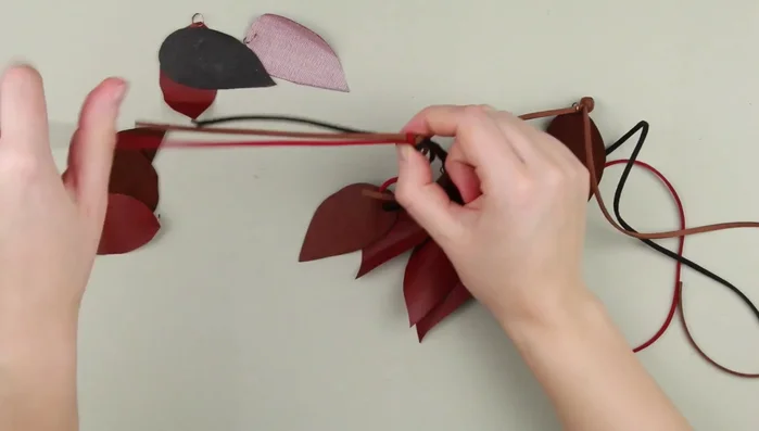 Repeat the knotting process on the other end.