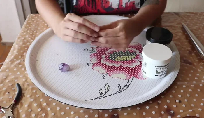 Let the epoxy cure for at least 8 hours.