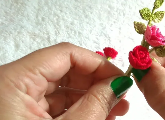 Roll down, adjust, put frill on fat.