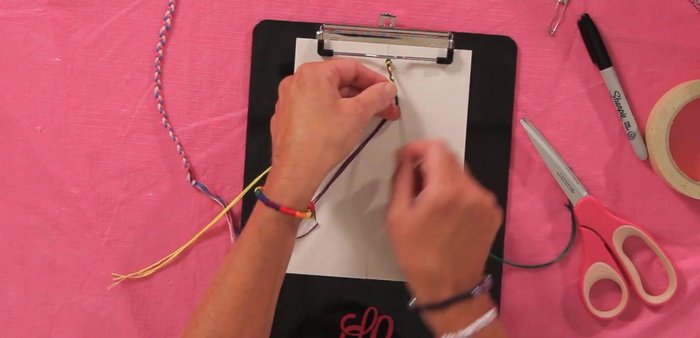 Repeat step 5 until the bracelet is long enough for your wrist.