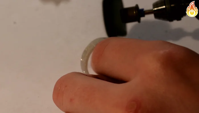 Polish the ring using a fine polishing paste.